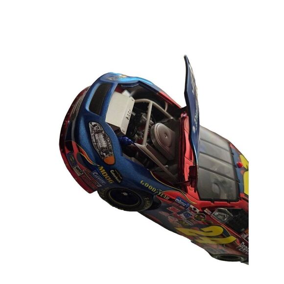 Action Jeff gordon chrome #24 Dupont performance alliance 2005 Monte carlo 1 of - Picture 9 of 15